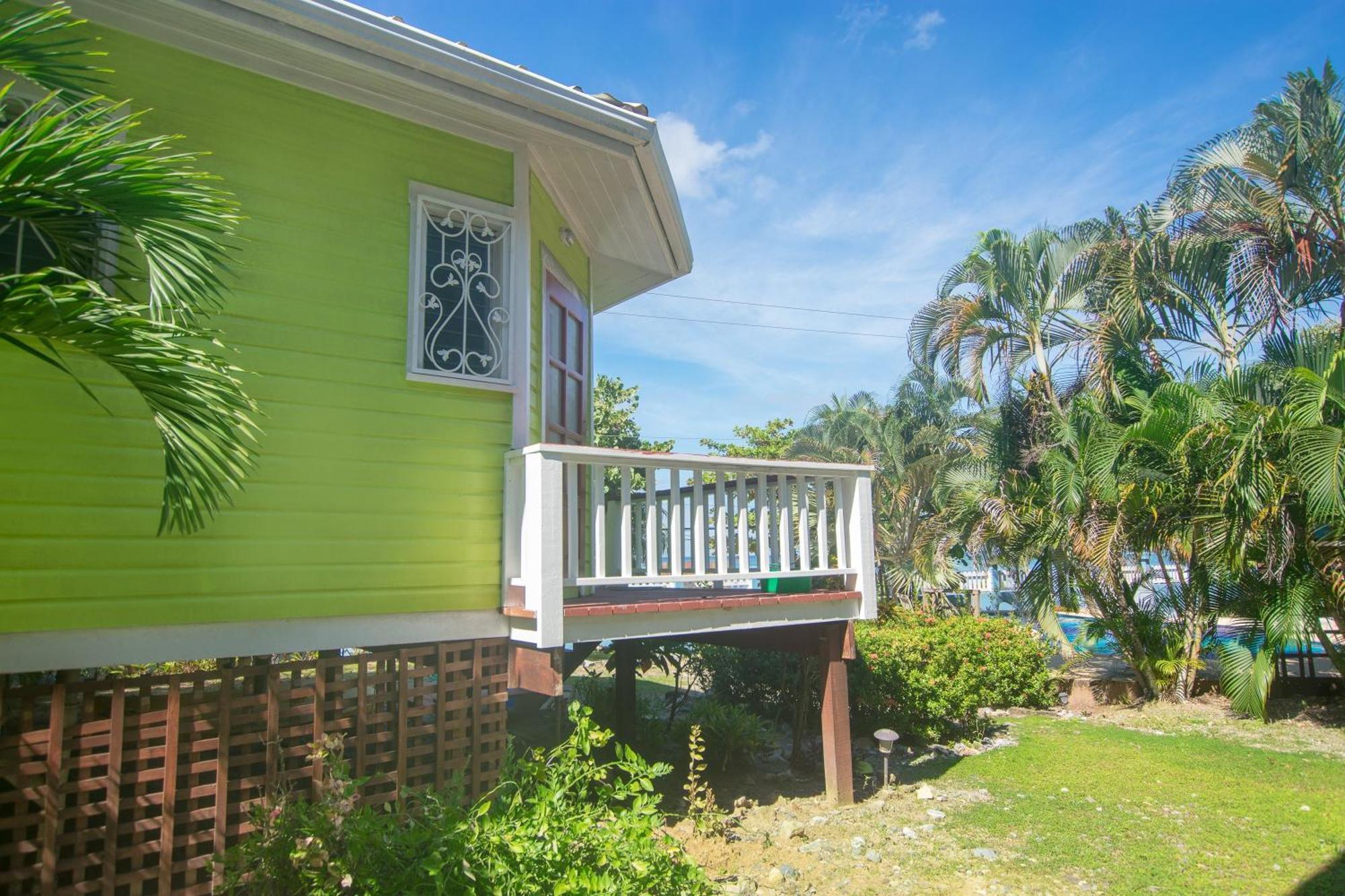 Sand Dollar Bungalow Sandy Bay Exterior foto