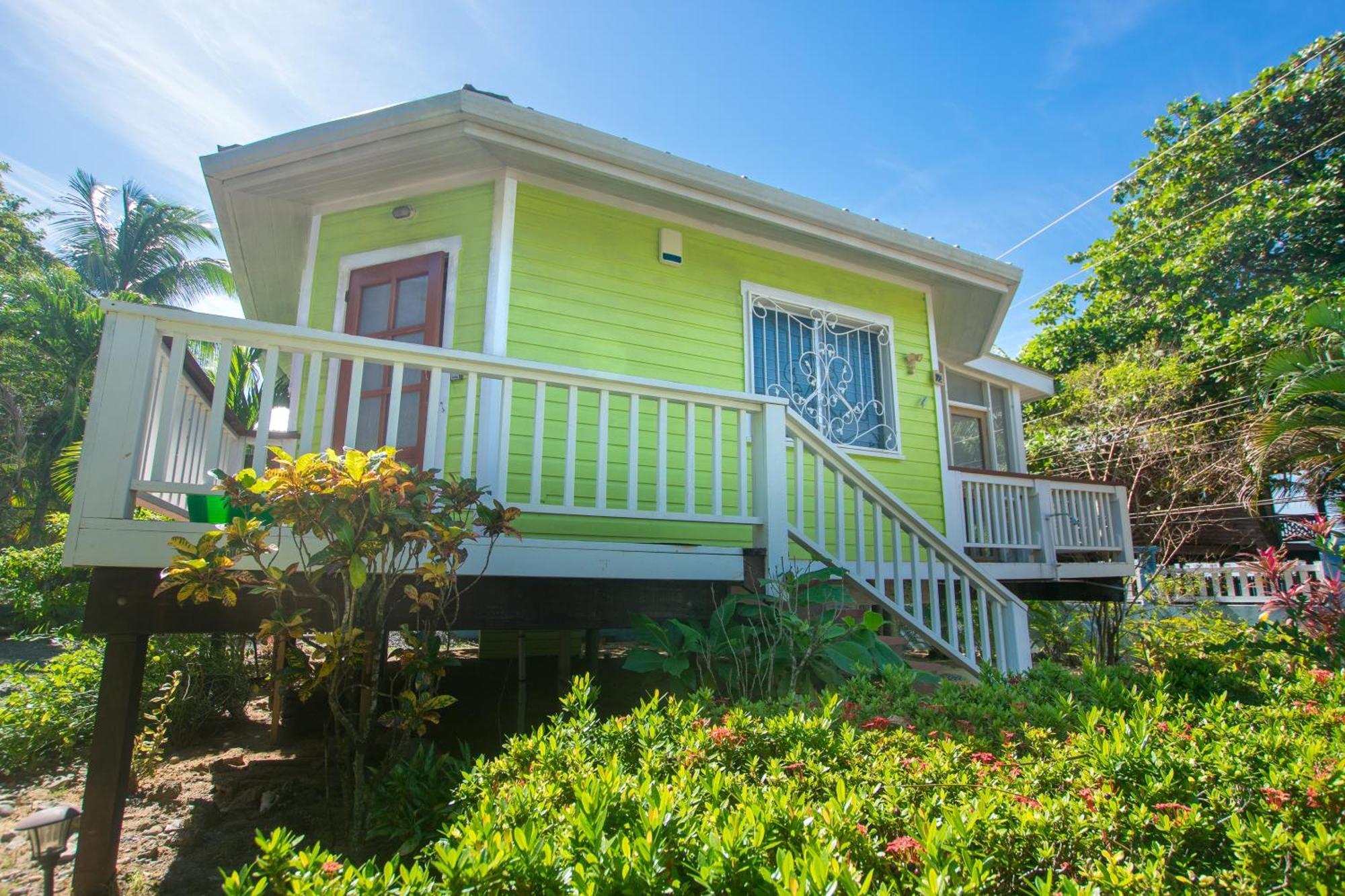 Sand Dollar Bungalow Sandy Bay Exterior foto